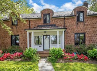 52 Tain Dr, Great Neck, NY 11021