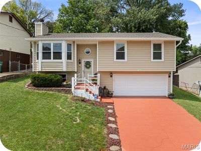 819 Country Brook Ln, Imperial, MO, 63052