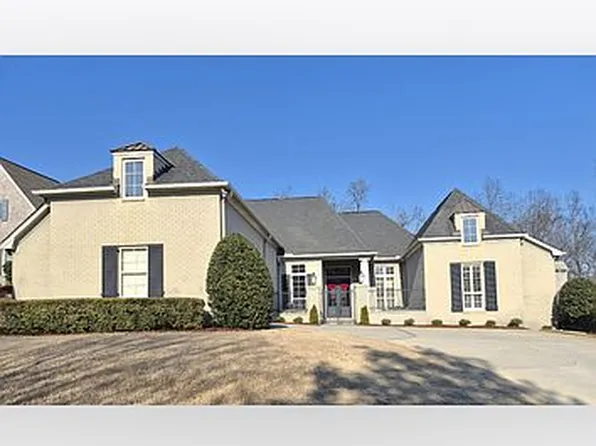 2515 Beacon Hill Pkwy, Tuscaloosa, AL 35406
