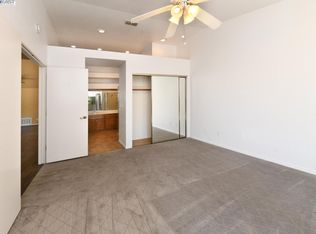 9365 Hoyleton Way, Elk Grove, CA 95758