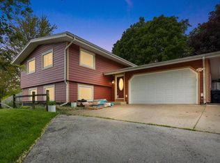 W276S4583 Green Country Rd, Waukesha, WI