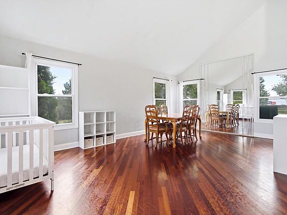 5th image of 369 Trailside Ct