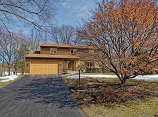 51 Dover Dr, Delmar, NY 12054