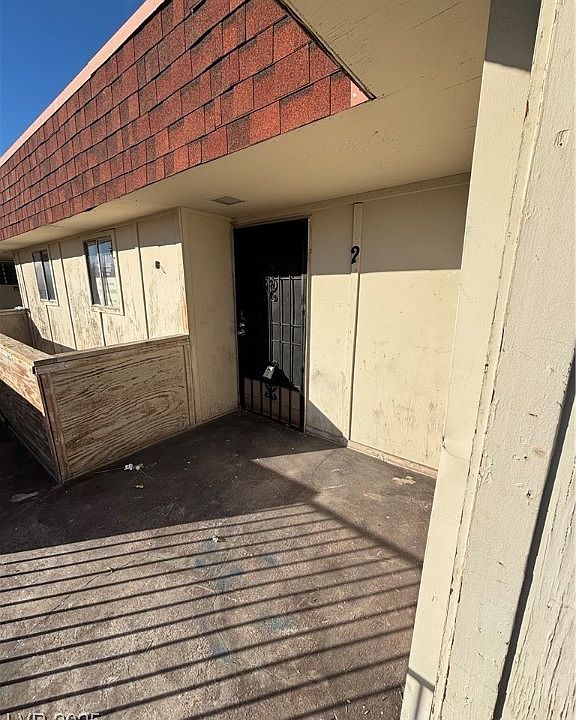 1st image of 5408 Swenson St #2