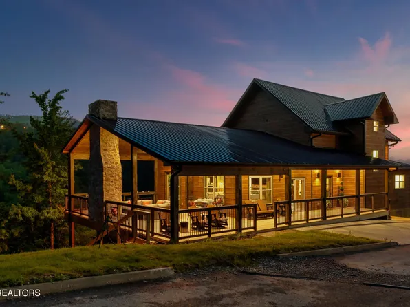 2353 Mimosa Dr, Sevierville, TN 37876