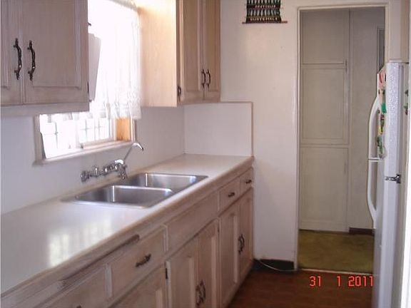 2nd image of 4421 Keeler Ave