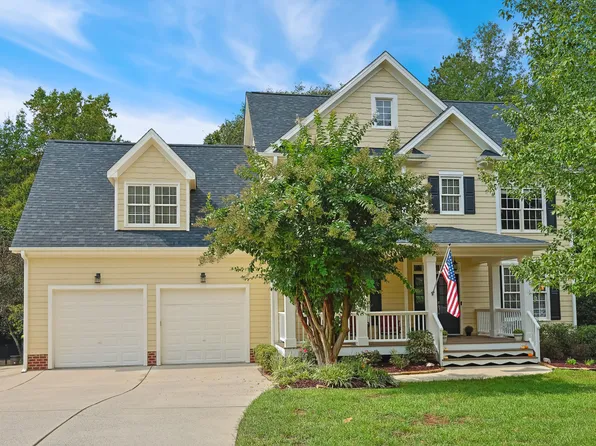 120 Bells Walk Ct, Holly Springs, NC 27540