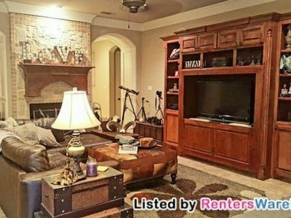 4th image of 2316 Stonebridge Ln