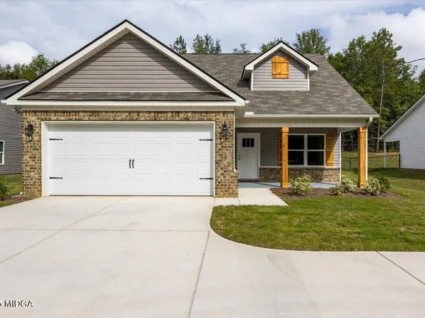 130 Allan Green Dr, Gray, GA 31032