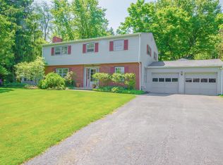 140 Spring Valley Dr SW, Granville, OH 43023