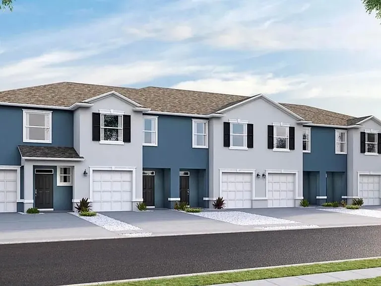 11846 Davis Dr — Photo 1