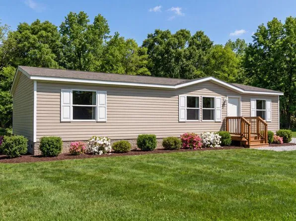 136 Avery Ln, Madison Heights, VA 24572