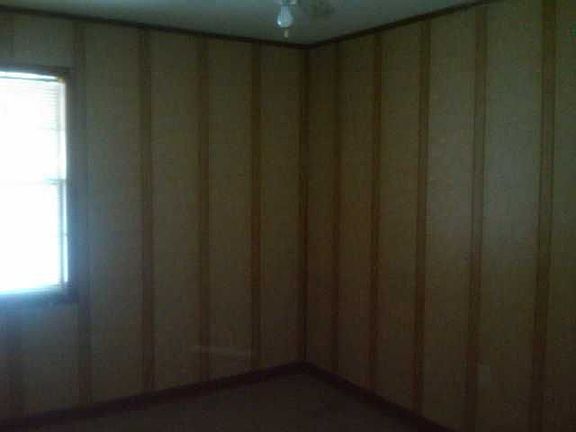 4th image of 504 Martin Luther King Dr