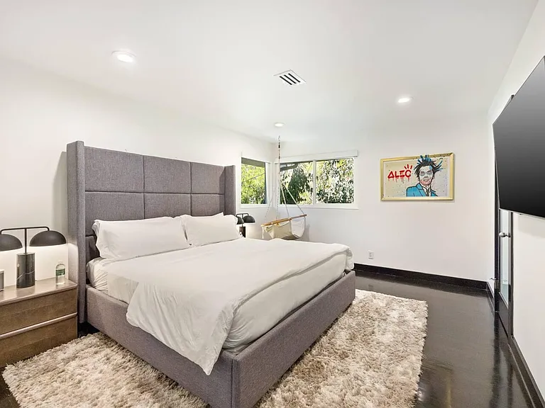 Discover unmatched luxury in our serene sleeping sanctuary, complete with high-end furnishings and top-tier amenities.
