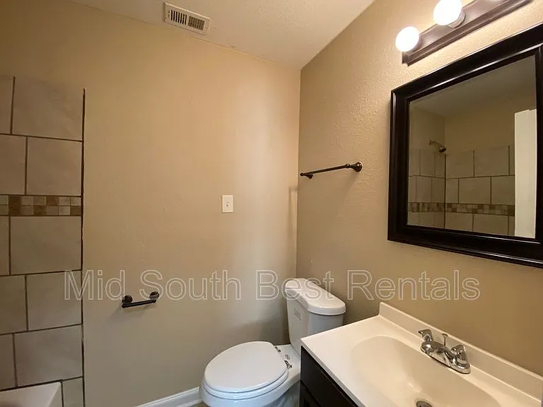 1236 Chickamauga Ave — Photo 11