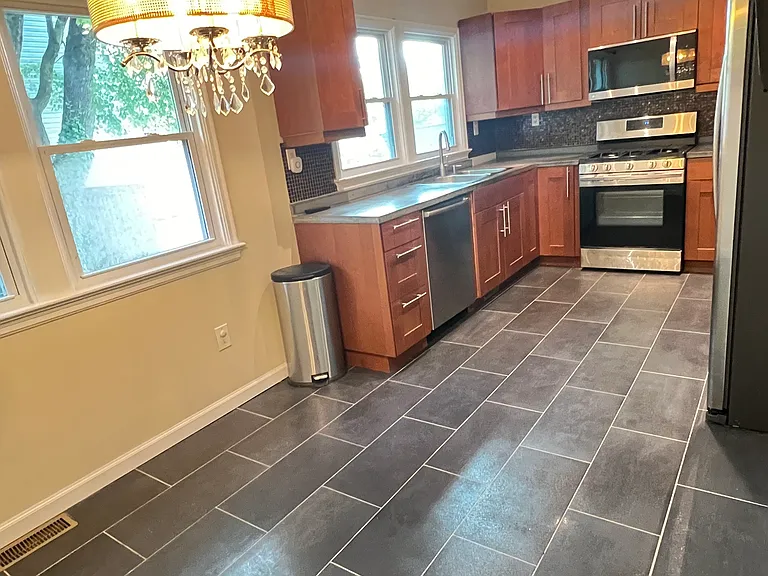 4816 Seminole Ave — Photo 4
