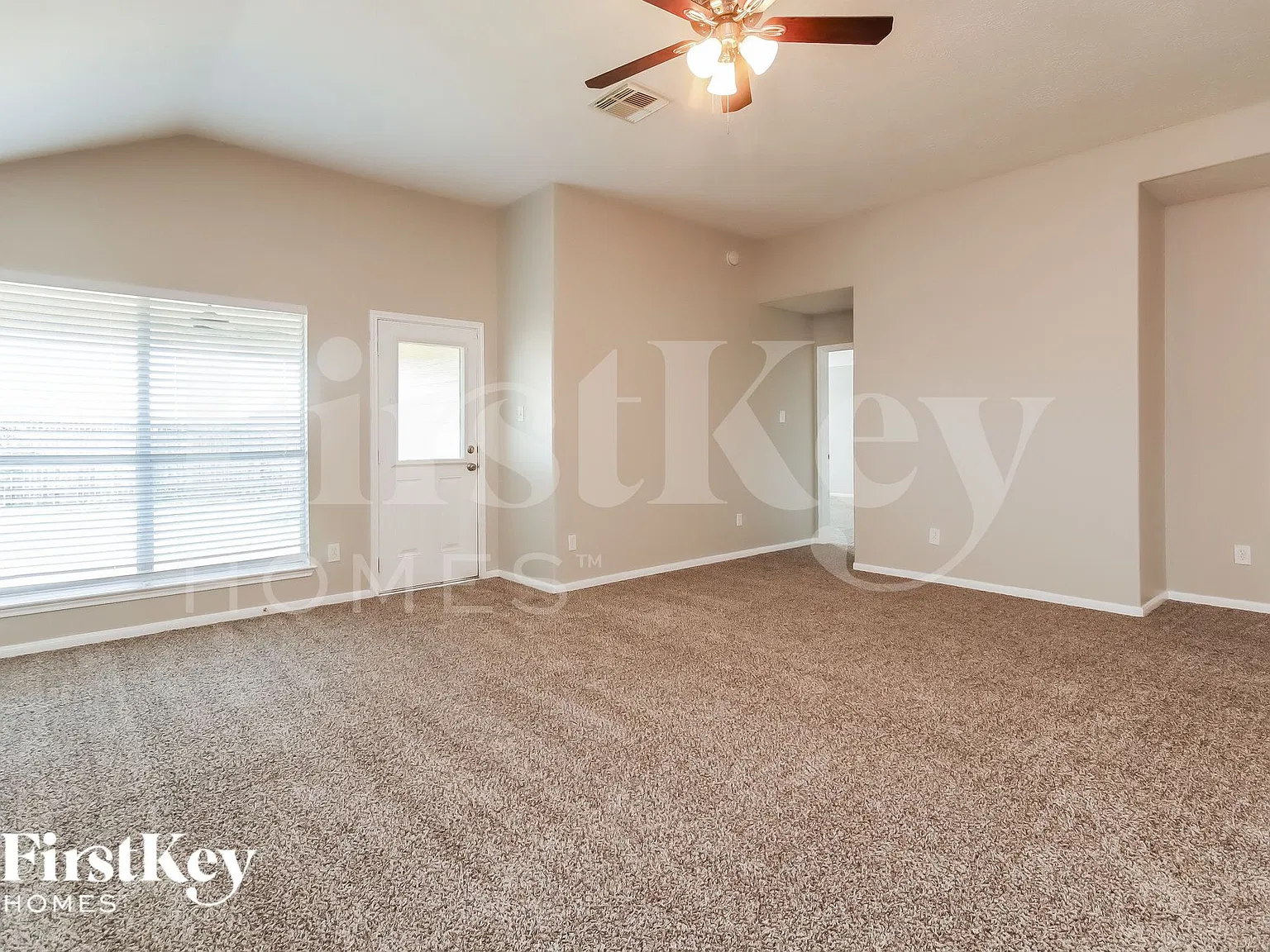 3 bed, 2.0 bath, 2103 sqft, $2,110 — Photo 2