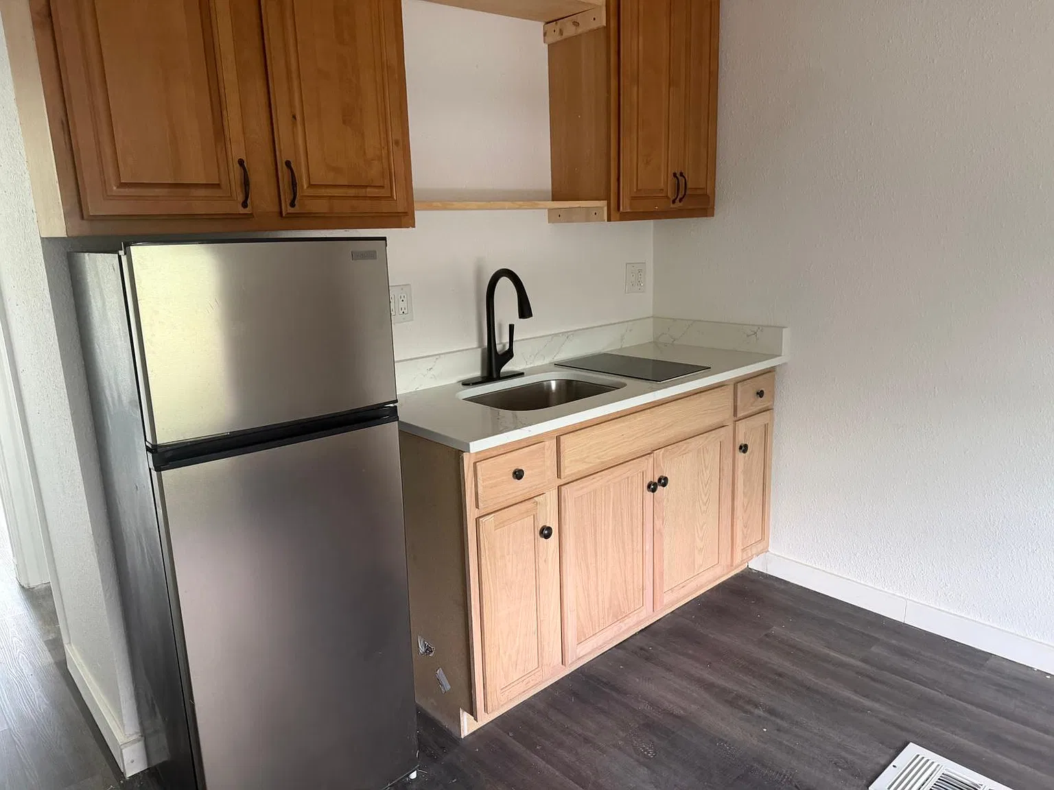1 bed, 650 sqft, $1,350 — Photo 3