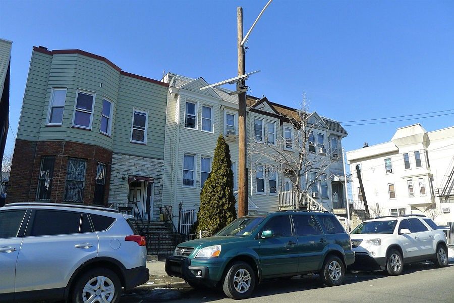 2nd image of 529A Central Ave
