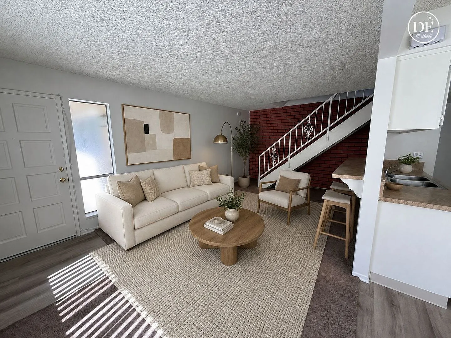 Updated 2 Bed / 1 Bath Townhouse with Pool Access Port Hueneme — Photo 3