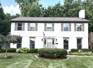 184 Spring Ave, Glen Ellyn, IL 60137