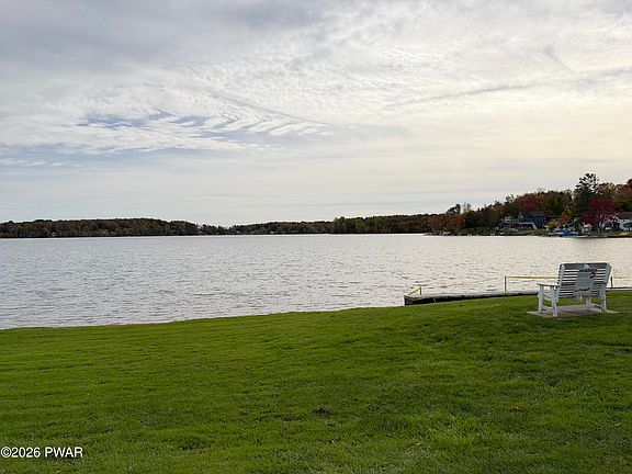 2nd image of 27 Lizzys Ln #1