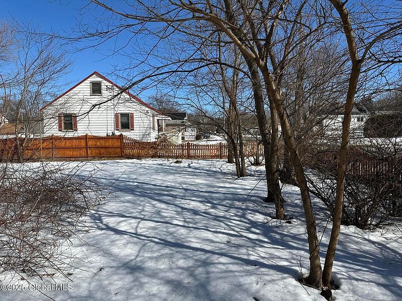 4th image of 3269 Maryvale Drive