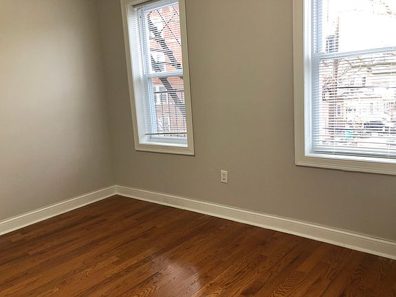 4th image of 500 Baldwin Ave #23E