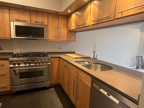 5th image of 1215 Cranbrook Dr