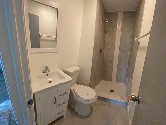 5th image of 2070 Braman Ave APT 15