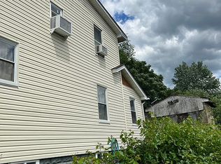 1004 Barton St, Charleston, WV 25302