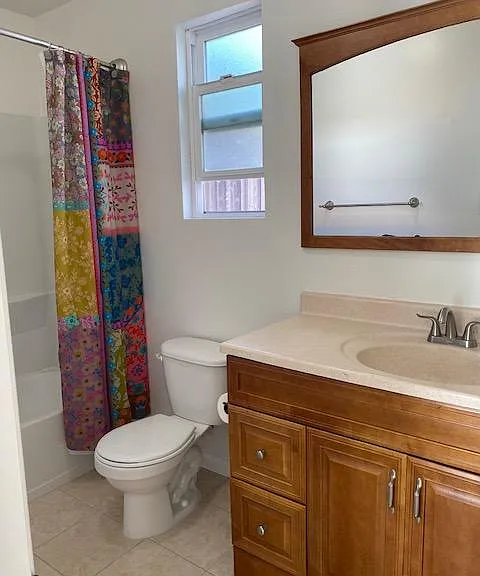 701 W Mariposa Ave — Photo 16