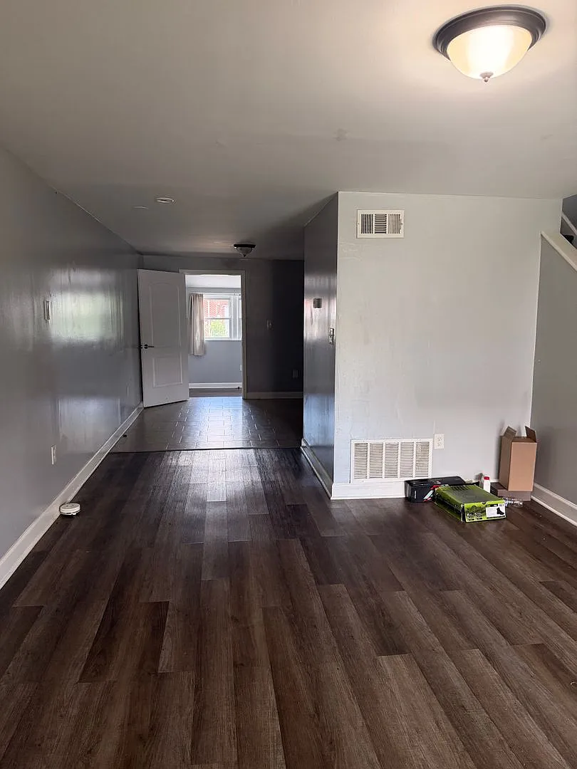 Kelmore Property Coming Soon — Photo 3