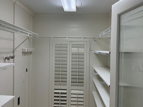 5th image of 11744 Surfwood Ave