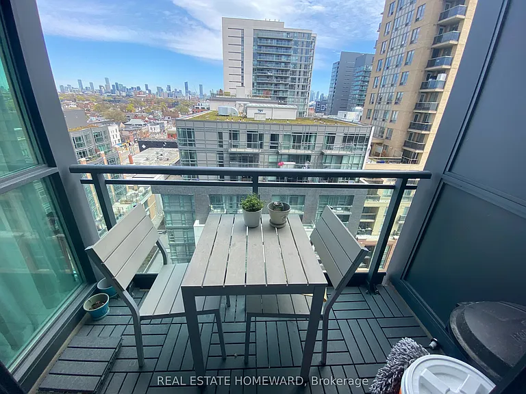 1171 Queen St W #1106 — Photo 9