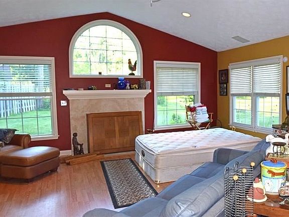 5th image of 5508 Renee Dr