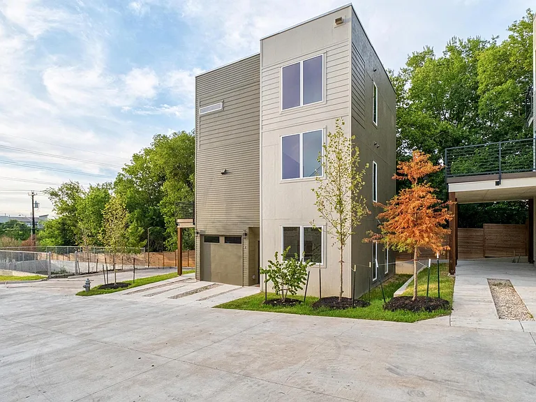 2309 Montopolis Dr #1 — Photo 29