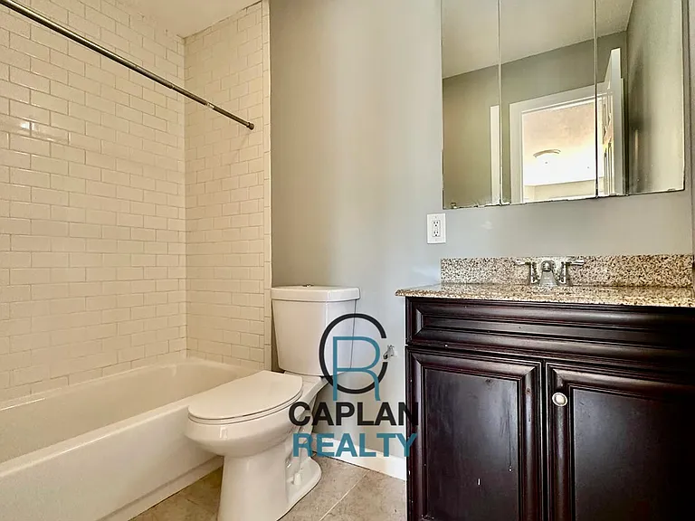 527 East St #1 — Photo 13