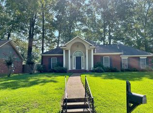3045 Windwood Cir, Flowood, MS 39232