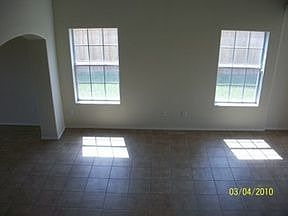 4th image of 2305 Linsay Ave