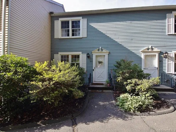 55 Mill Plain Road #28-4, Danbury, CT 06811