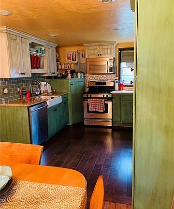5th image of 2821 W 48th St