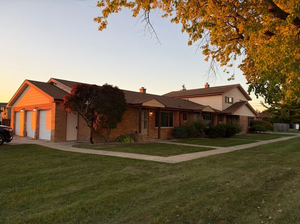 2099 Fabian Dr #1