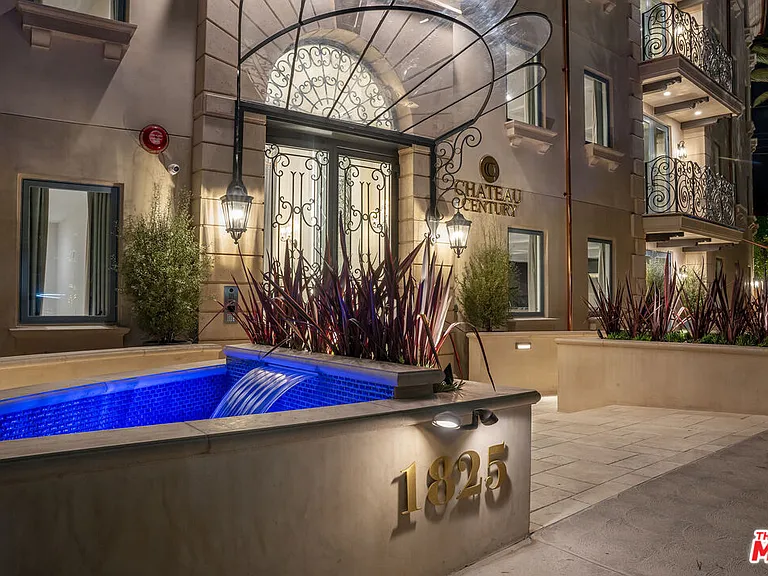 1825 Pandora Ave #Penthouse 404 — Photo 31