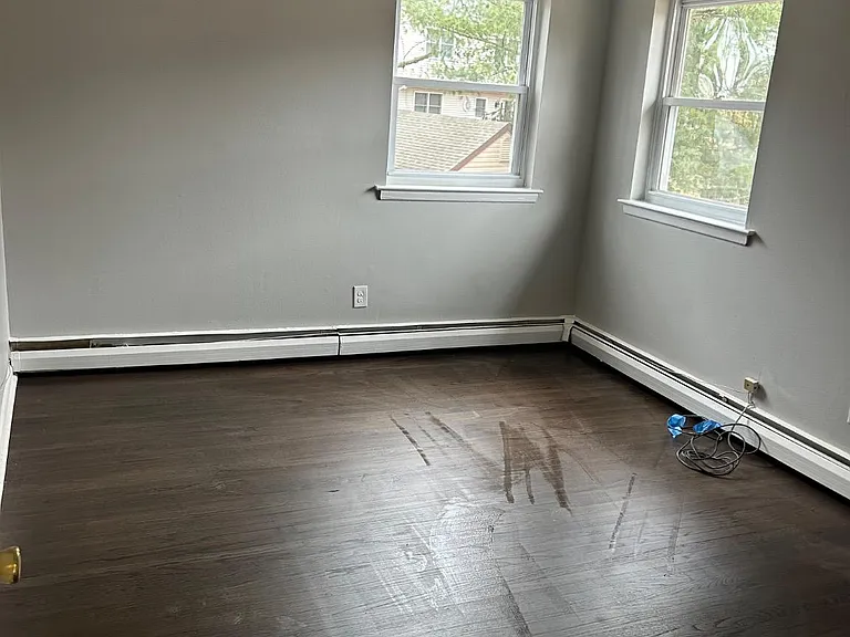 839 Garrett Ln — Photo 11
