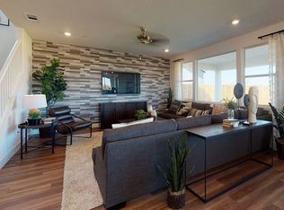 2024 N Hughes Ave, Clovis, CA 93619