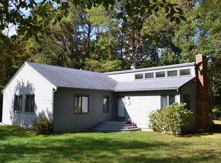 15 Mockingbird Dr, Edgartown, MA 02539
