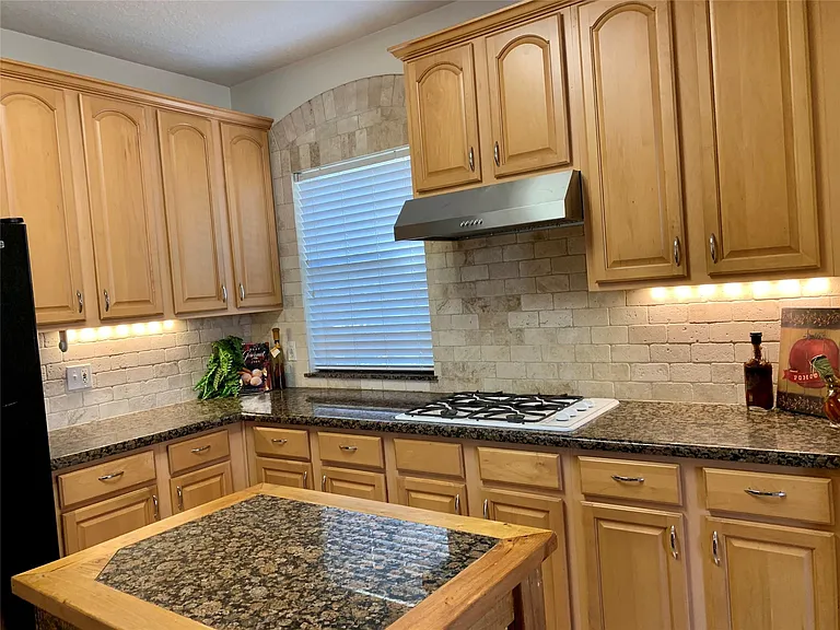11218 Timbertree Ln — Photo 13