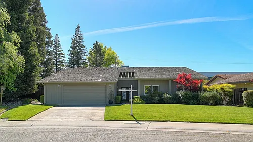 1228 Lantern Ct Photo 1