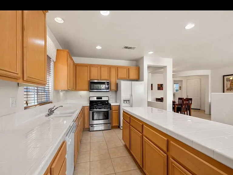 82667 Redford Way — Photo 9
